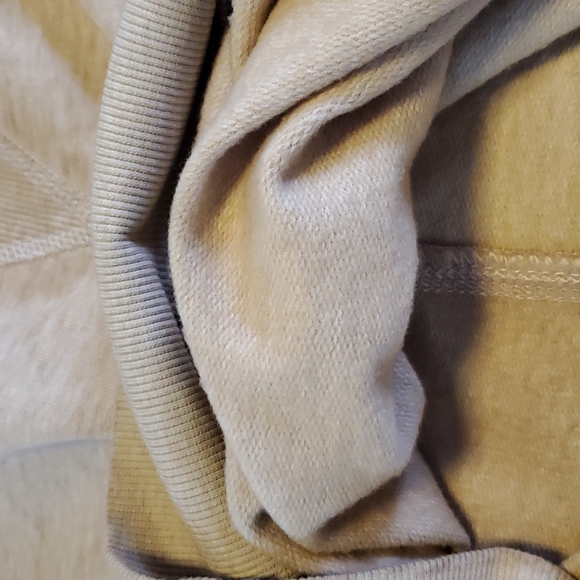 🔥$5 SALE! Xhilaration sweatshirt. Sz M camel colour "❤️ days off" - Picture 4 of 9